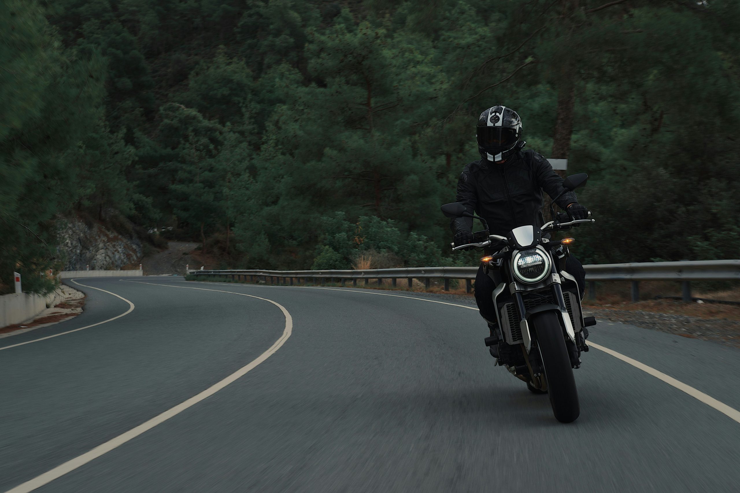 découvrez notre assurance moto contre le vol à la réunion. protégez votre véhicule avec une couverture complète et profitez de la tranquillité d'esprit lors de vos déplacements.