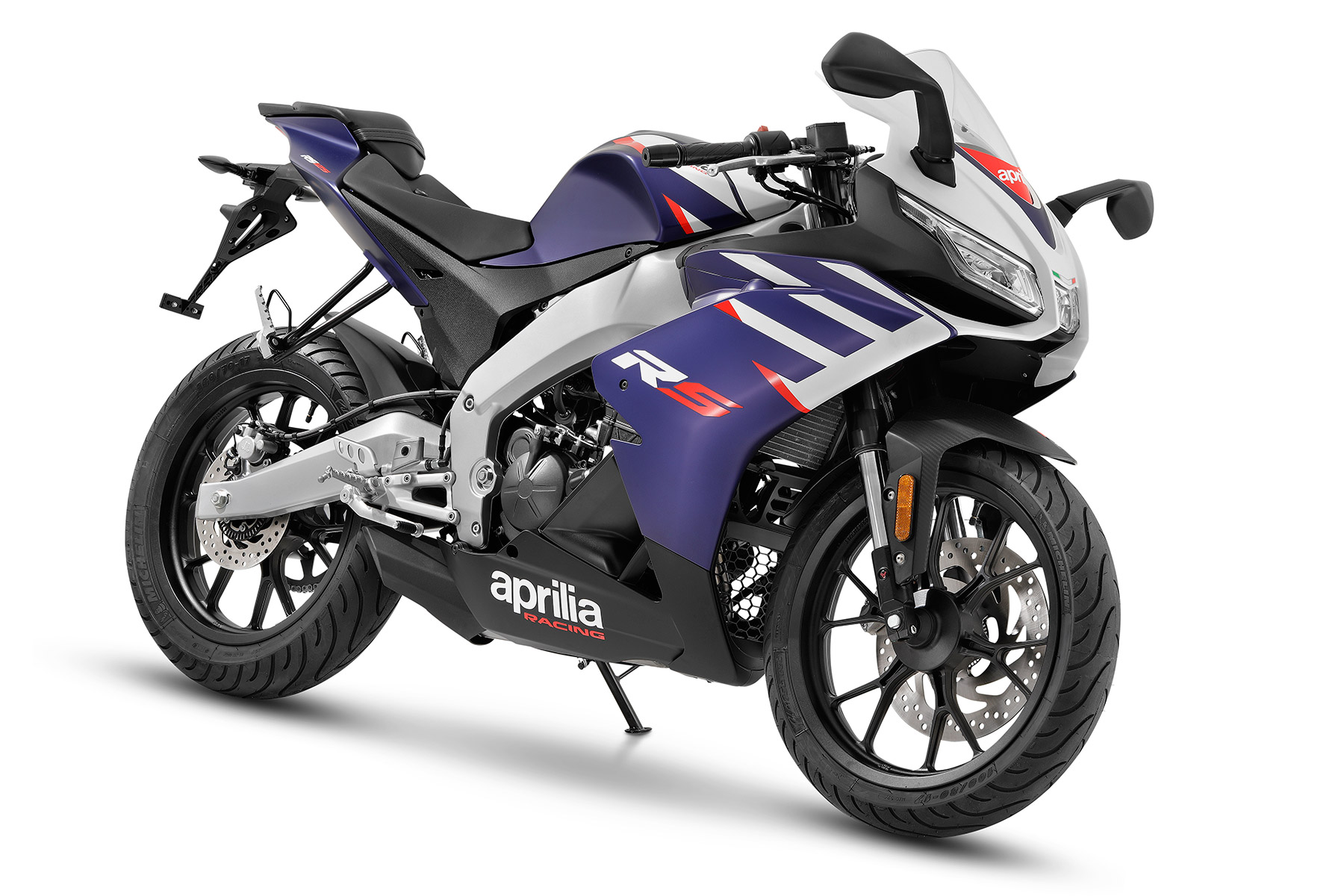 découvrez l'univers passionnant des motos aprilia, alliant performance, innovation et style audacieux. explorez nos modèles, chacun conçu pour offrir une expérience de conduite inégalée, que ce soit sur route ou sur track.