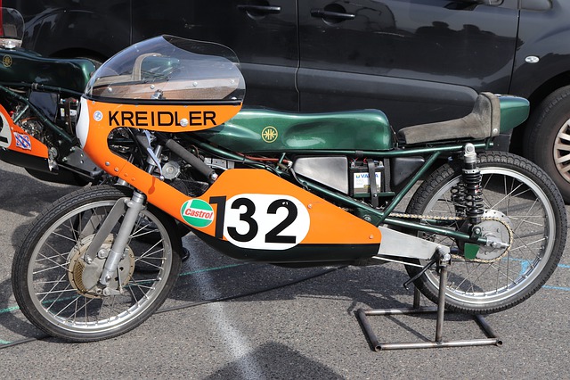 découvrez notre assurance spécialement conçue pour les motos 50cc destinées aux mineurs. protégez votre jeune pilote avec une couverture adaptée, des tarifs avantageux et des garanties complètes. assurez la sécurité de votre passion dès maintenant.