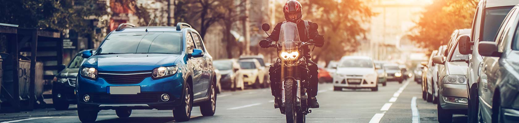 découvrez les meilleures options d'assurance moto à bordeaux. protégez votre deux-roues avec des couvertures adaptées à vos besoins et profitez de tarifs compétitifs. faites le choix de la sécurité et de la sérénité sur les routes bordelaises.