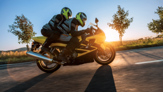 découvrez notre assurance pour moto électrique 125, adaptée à vos besoins spécifiques. protégez votre deux-roues avec des garanties sur mesure et une couverture complète, tout en bénéficiant d'une assistance personnalisée pour vous accompagner sur la route.