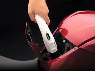 découvrez notre guide complet sur l'assurance moto électrique, incluant des conseils pour choisir la meilleure couverture, les avantages spécifiques des polices pour motos électriques et des astuces pour économiser sur votre prime. protégez votre véhicule tout en respectant l'environnement !