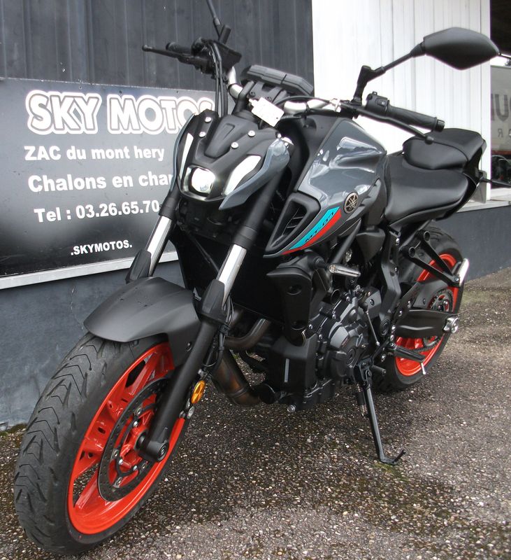 découvrez nos options d'assurance pour la mt07 a2, conçues pour vous offrir une protection complète et adaptée à vos besoins de motard. protégez votre moto et circulez en toute sérénité.