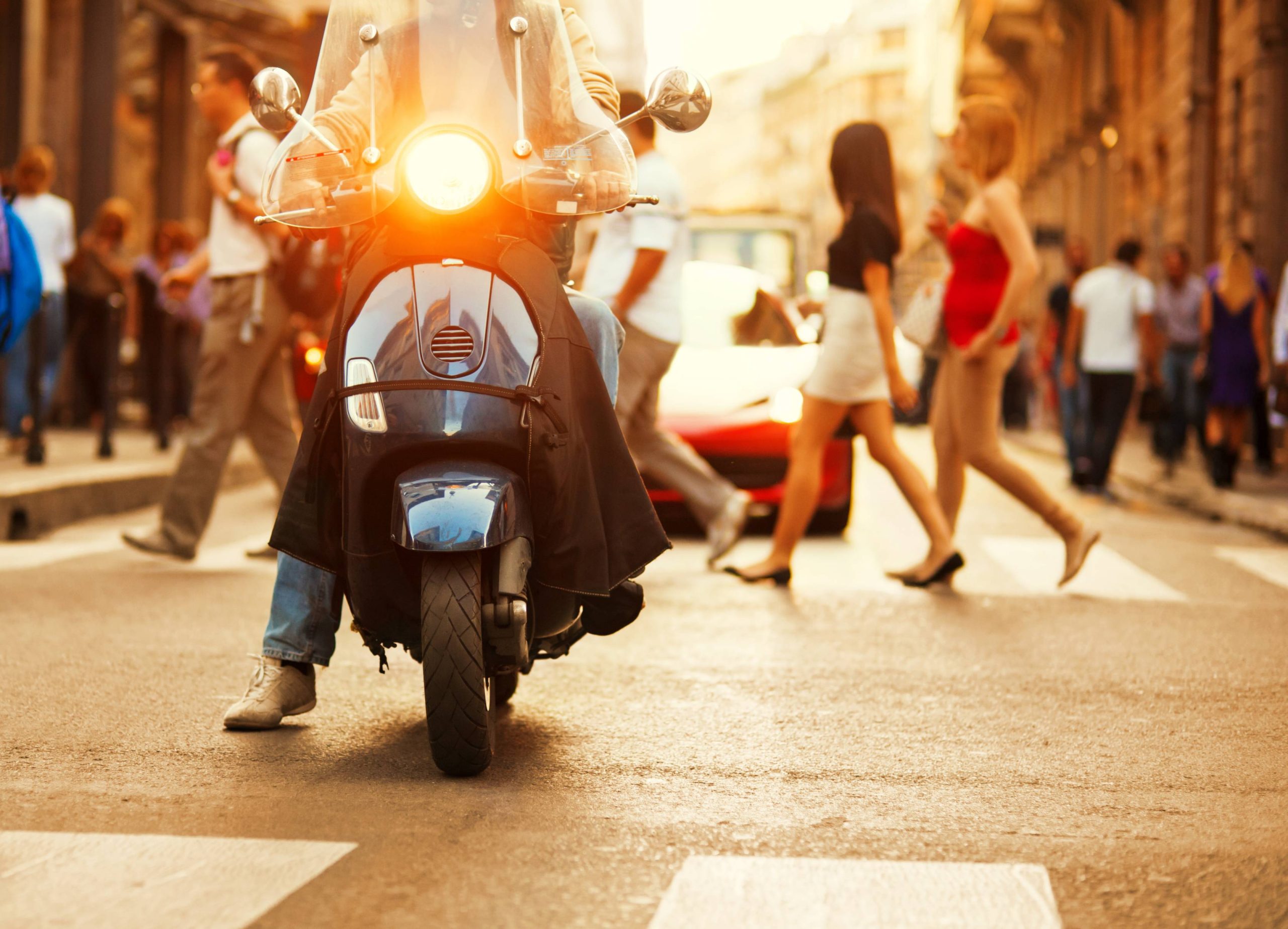 découvrez l'assurance scooter 50cc de groupama, une protection sur mesure pour votre deux-roues. bénéficiez de garanties adaptées, d'une assistance en cas de panne et d'un service client réactif. profitez de la sécurité et de la tranquillité d'esprit sur la route avec groupama.