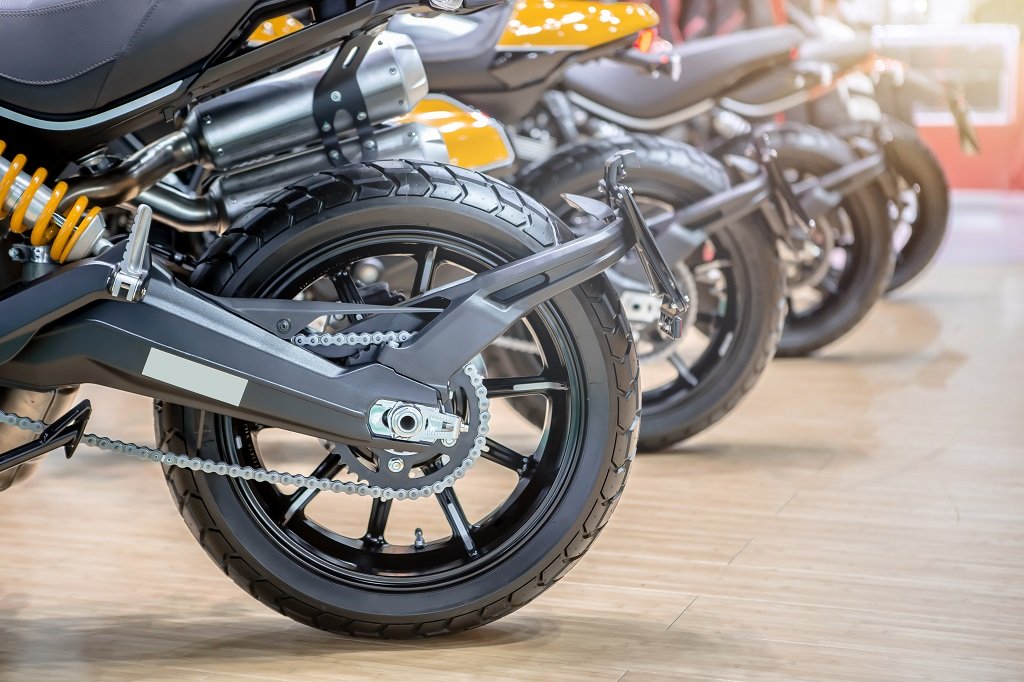 découvrez l'assurance scooter 50cc de la macif, adaptée à vos besoins et à votre budget. profitez d'une couverture complète, d'une assistance 24/7 et d'un service client réactif pour rouler en toute sérénité.