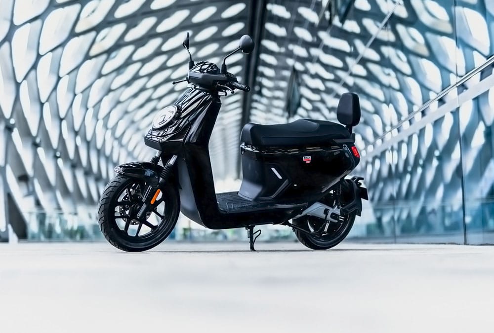 découvrez l'assurance scooter électrique maaf, conçue pour protéger votre deux-roues tout en vous offrant des garanties adaptées à vos besoins. profitez d'une couverture complète, d'un service client réactif et d'une assistance en cas d'accident, le tout pour rouler en toute sérénité.