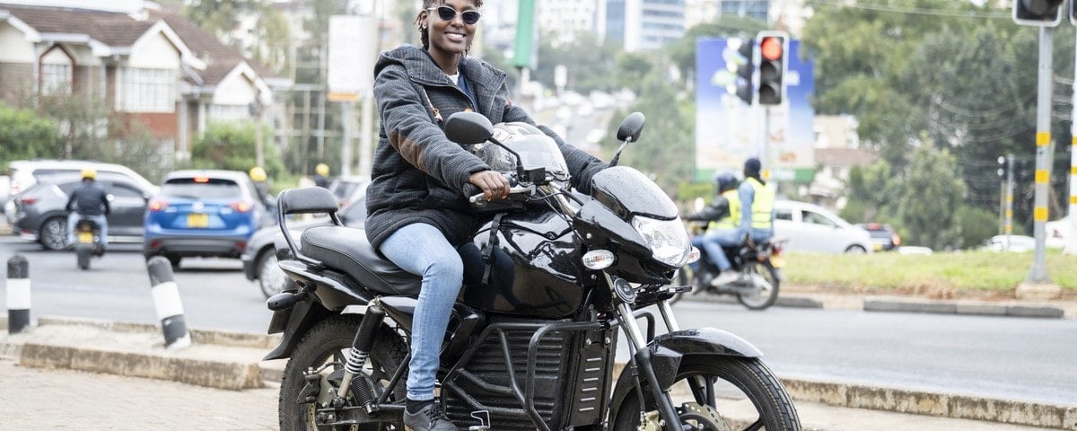 découvrez les tarifs des assurances pour motos et scooters en france. comparez les offres des différents assureurs pour trouver la meilleure couverture au meilleur prix. protégez votre 2 roues en toute sérénité!
