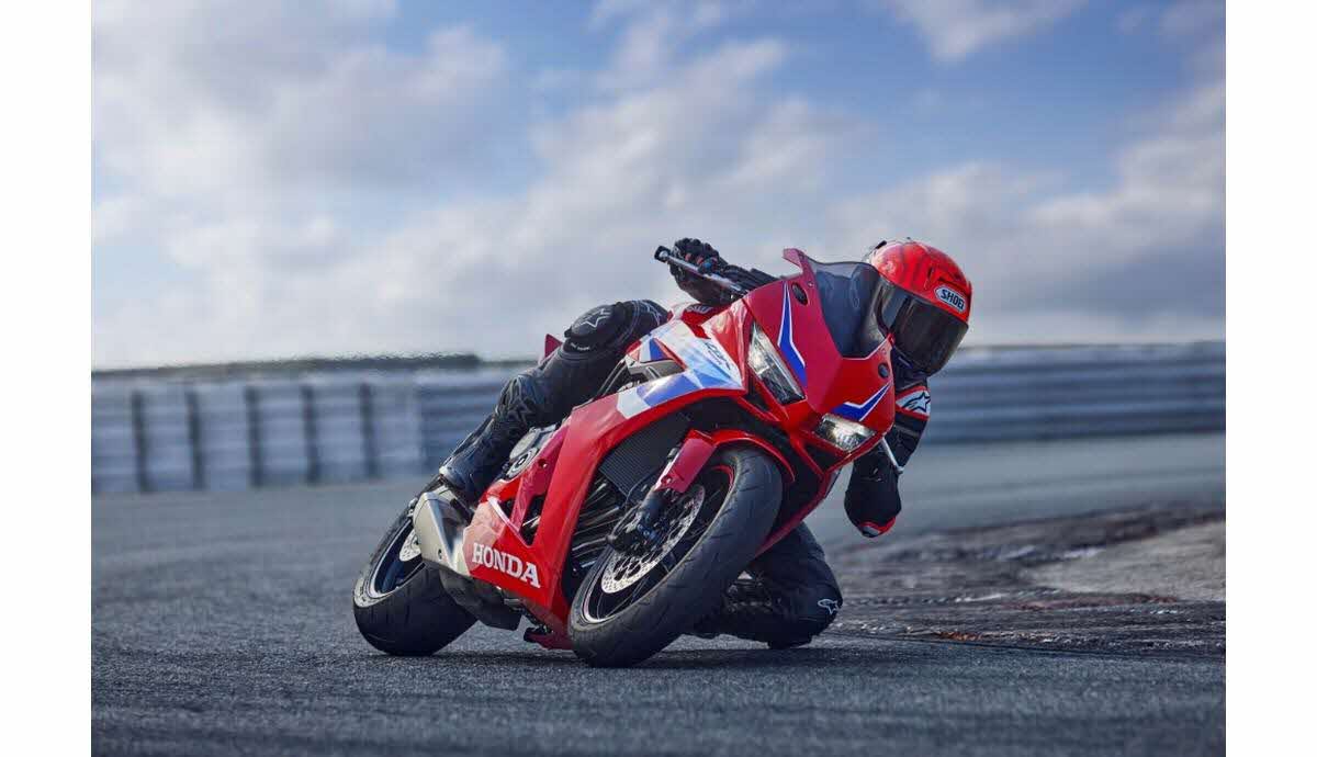 découvrez les prix de l'assurance moto a2 pour rouler en toute sérénité. comparez les offres et trouvez la meilleure couverture qui correspond à vos besoins et à votre budget. protégez votre deux-roues avec des garanties adaptées.
