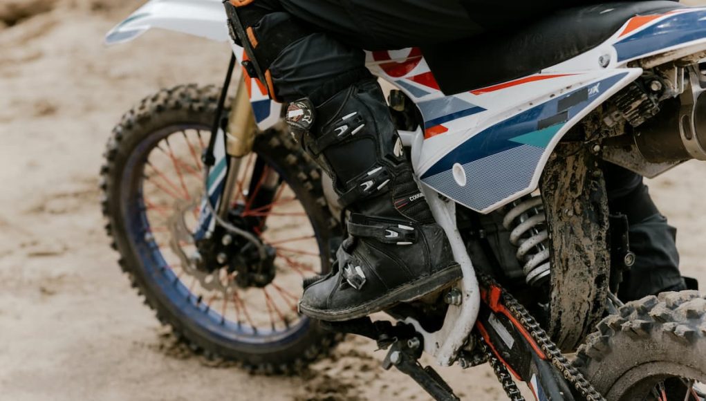 découvrez les tarifs avantageux de l'assurance moto pour les titulaires du permis a2. comparez les offres et trouvez la protection adaptée à votre deux-roues avec des conseils d'experts.