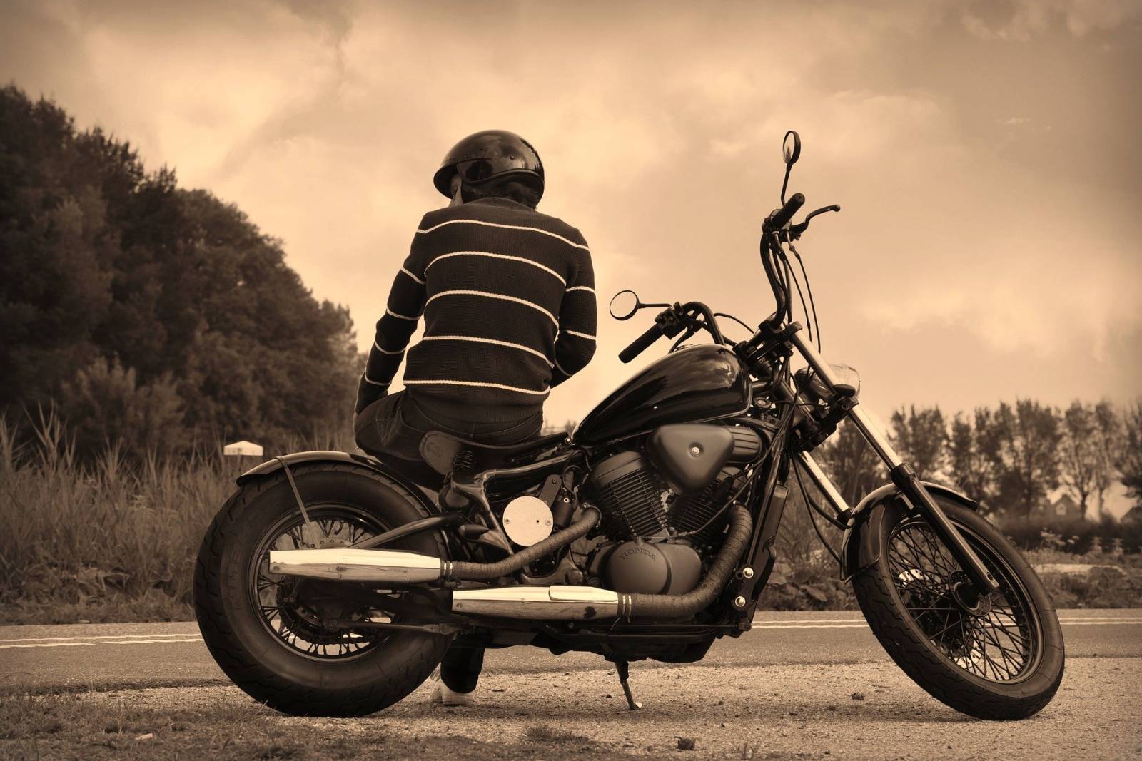 découvrez les meilleurs prix pour l'assurance moto destinée aux jeunes conducteurs. comparez les offres, trouvez la couverture adaptée à vos besoins et roulez en toute sérénité tout en maîtrisant votre budget.