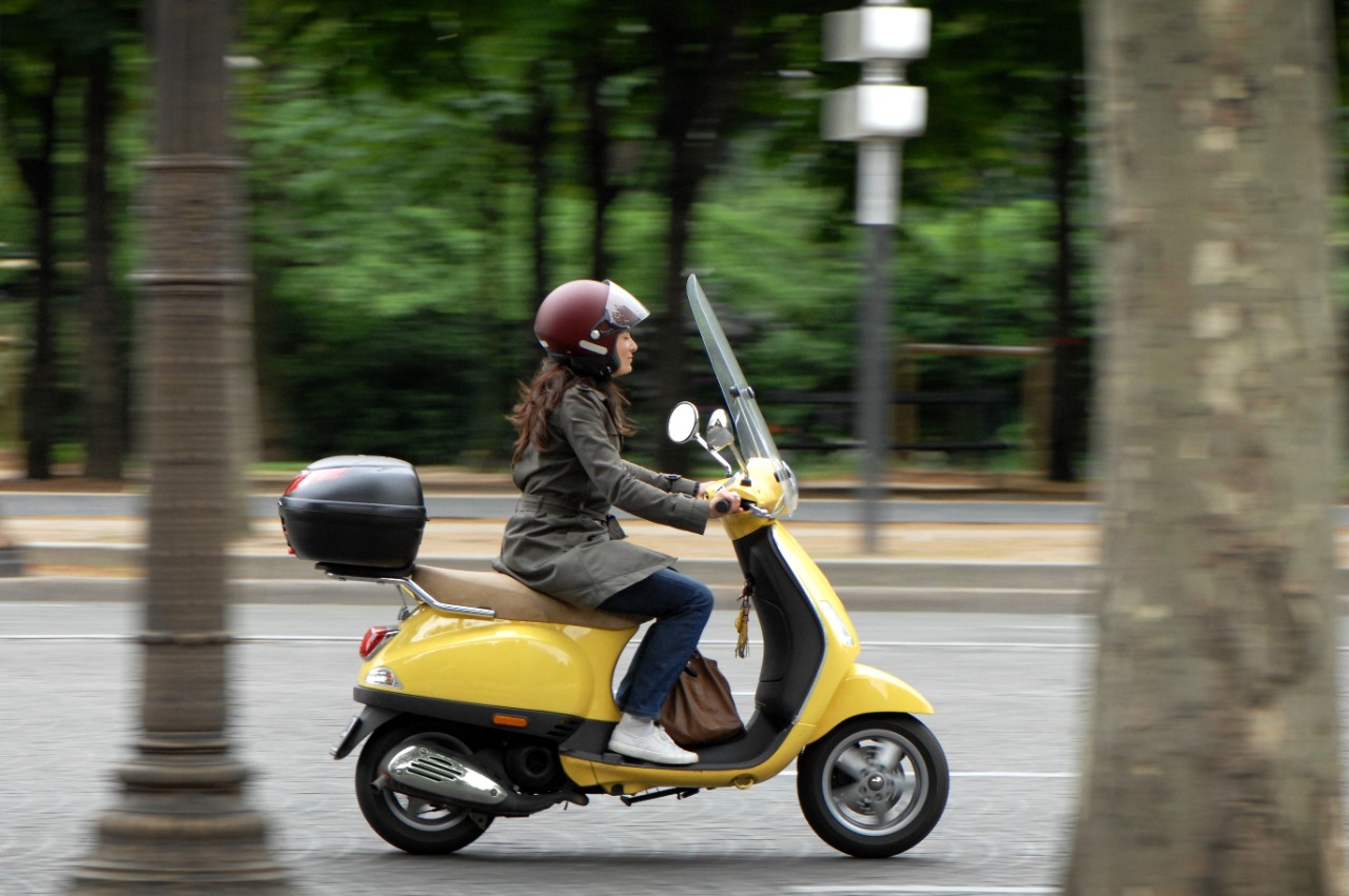 découvrez les meilleurs prix pour l'assurance scooter et comparez les offres des assureurs afin de trouver la protection idéale pour votre deux-roues. profitez d'un tarif compétitif et d'une couverture adaptée à vos besoins.