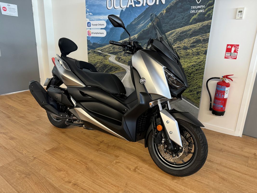 découvrez les tarifs de l'assurance pour le yamaha xmax 400. comparez les offres, obtenez des conseils pratiques et trouvez la meilleure couverture pour votre scooter afin de rouler en toute sérénité.