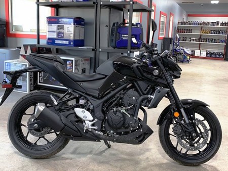découvrez tous les détails sur le prix de la yamaha mt-03, une moto sportive légère et dynamique. comparez les offres, trouvez les meilleures promotions et informez-vous sur les caractéristiques qui font de la mt-03 un excellent choix pour les passionnés de moto.