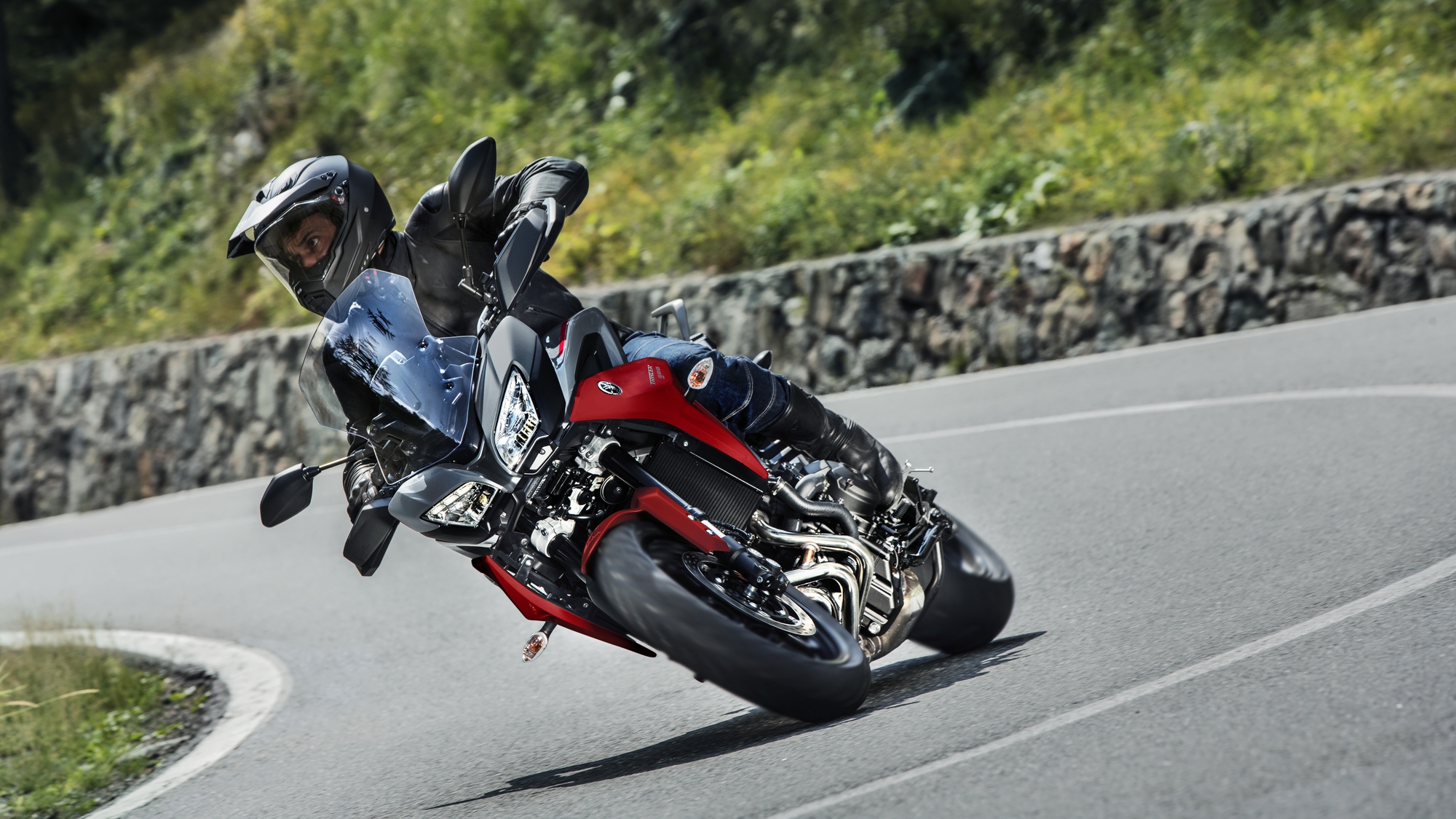 découvrez le prix de la yamaha mt-03, une moto compacte et dynamique qui combine performance et style. informez-vous sur les meilleures offres et les caractéristiques qui font de ce modèle un choix prisé des passionnés de deux-roues.