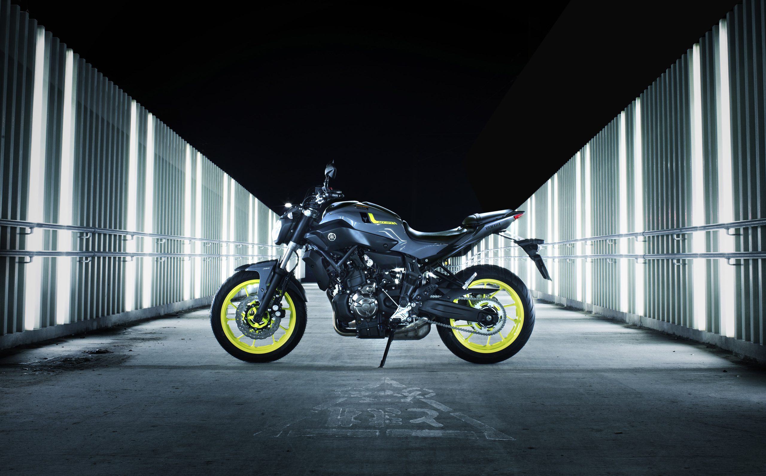 découvrez les meilleurs prix pour la yamaha mt-07 et comparez les offres des concessionnaires. informez-vous sur les promotions en cours et trouvez la moto qui correspond à votre budget.