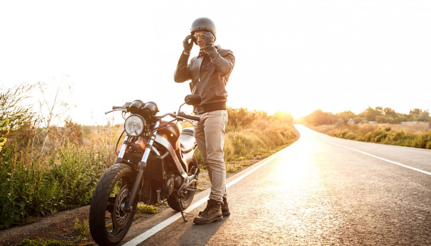 découvrez nos solutions d'assurance moto verte qui allient protection et respect de l'environnement. profitez également de nos offres de téléphonie adaptées pour rester connecté tout en roulant de manière écoresponsable.