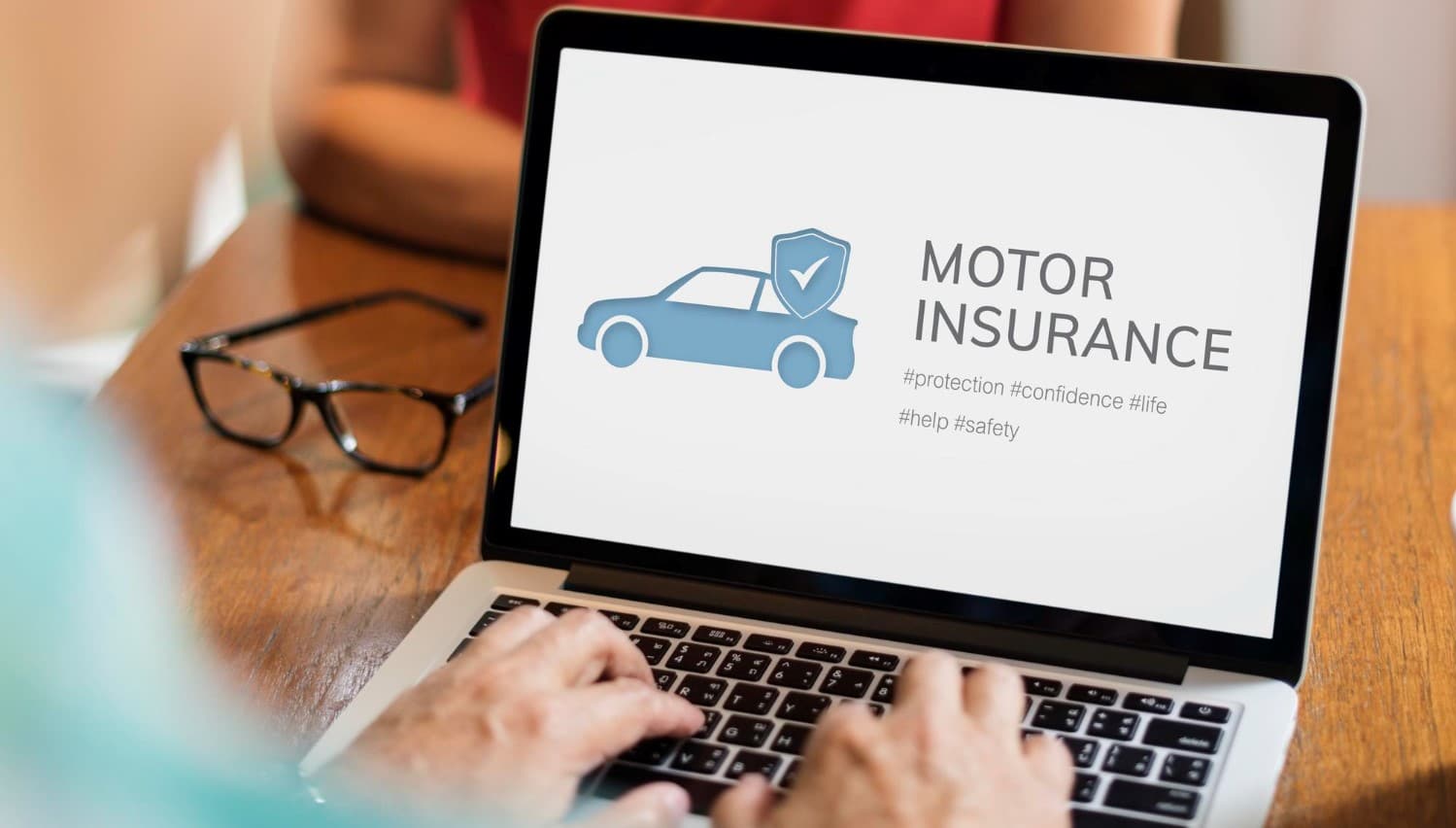 découvrez nos options d'assurance économique pour motos, offrant une protection complète à des prix compétitifs. profitez de la tranquillité d'esprit sur la route sans compromettre votre budget.