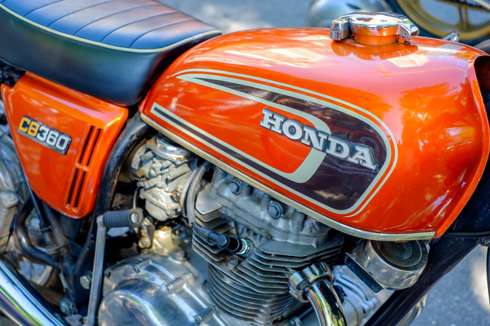découvrez notre assurance moto spécialement conçue pour les propriétaires de motos honda. profitez de garanties adaptées à vos besoins, d'une protection complète et de services personnalisés pour rouler en toute sérénité. adhérez dès aujourd'hui pour protéger votre passion et votre véhicule.