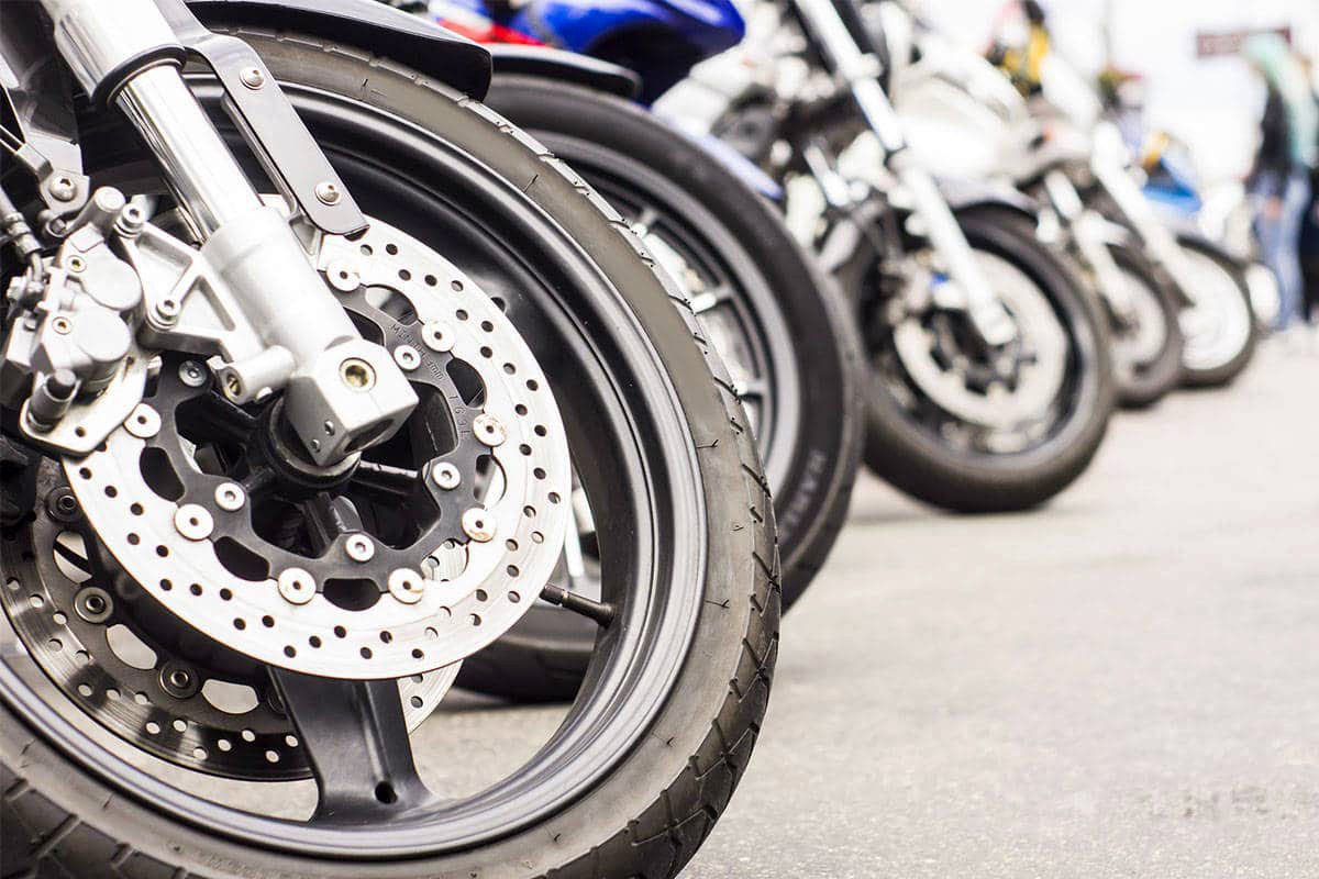 découvrez les meilleures options d'assurance auto et moto adaptées à vos besoins. comparez les tarifs, les garanties et les niveaux de couverture pour faire un choix éclairé et protégé sur la route.