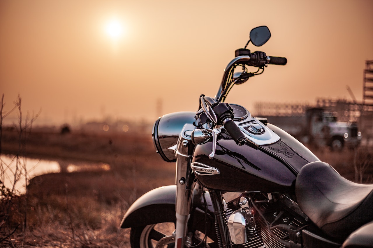 découvrez nos offres de furets d'assurance moto, adaptées à tous les types de conducteurs et de motos. protégez votre véhicule avec des garanties sur mesure et bénéficiez d'un service client réactif. faites le choix de la tranquillité sur la route !