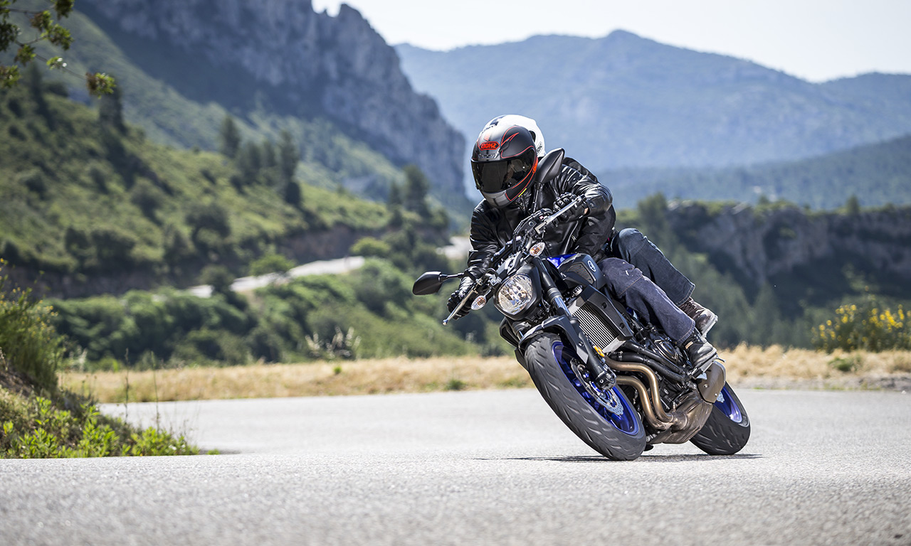 découvrez tout ce qu'il faut savoir sur le permis suspendu moto : causes, conséquences, et démarches à suivre pour le récupérer. protégez votre liberté de conduire en vous informant des solutions possibles.