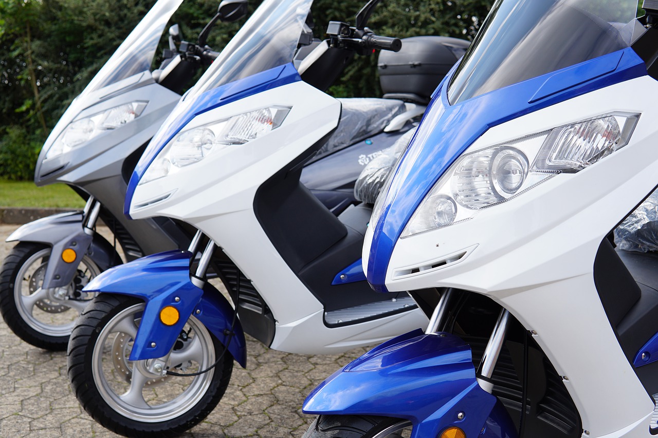 découvrez notre assurance dédiée aux scooters électriques pour personnes en situation de handicap. protégez votre mobilité avec des garanties adaptées à vos besoins spécifiques et bénéficiez d'un service personnalisé pour rouler en toute sérénité.