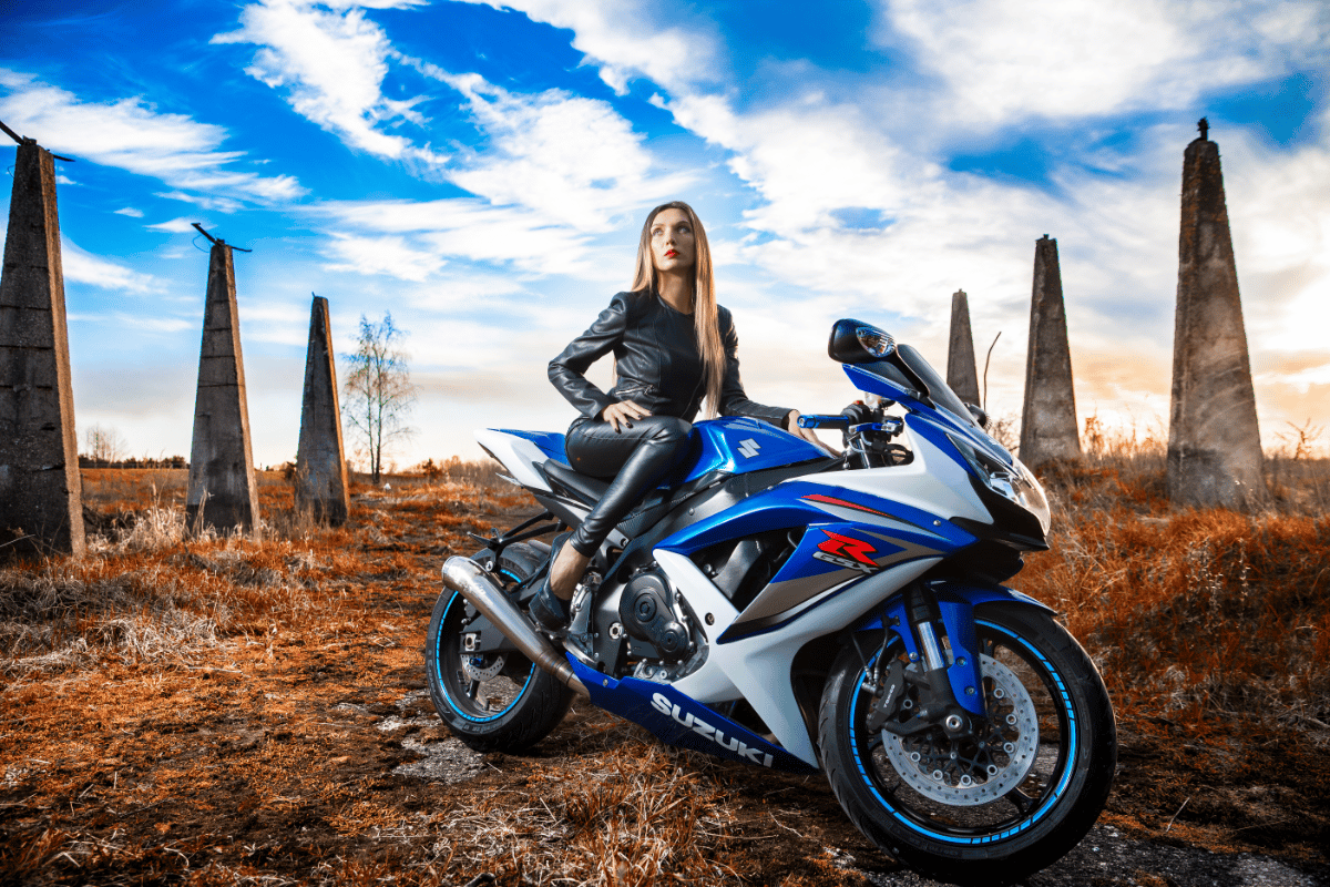 découvrez notre assurance moto en ligne, adaptée à vos besoins et à votre budget. obtenez un devis instantané, des garanties sur mesure et bénéficiez d'une couverture complète pour circuler l'esprit tranquille.