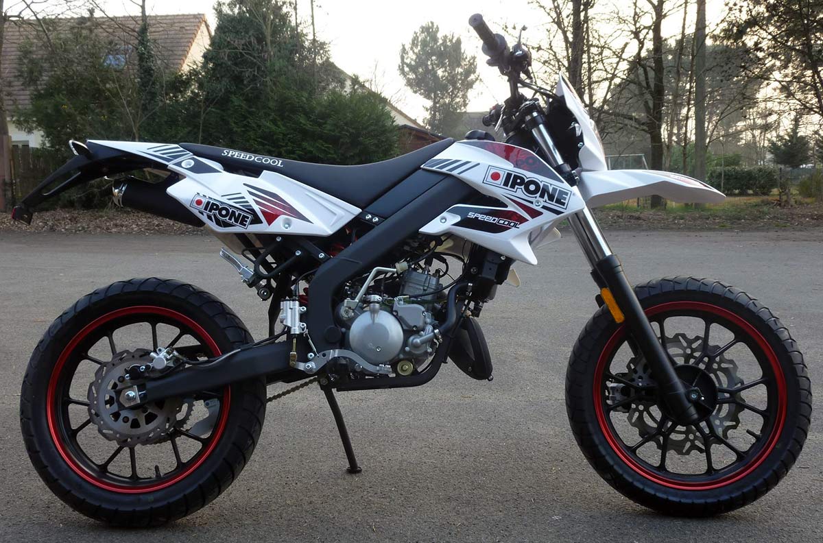 découvrez notre guide des meilleures offres d'assurance pour moto 50cc pas cher. protégez votre deux-roues tout en économisant sur votre prime d'assurance grâce à nos conseils et comparatifs.