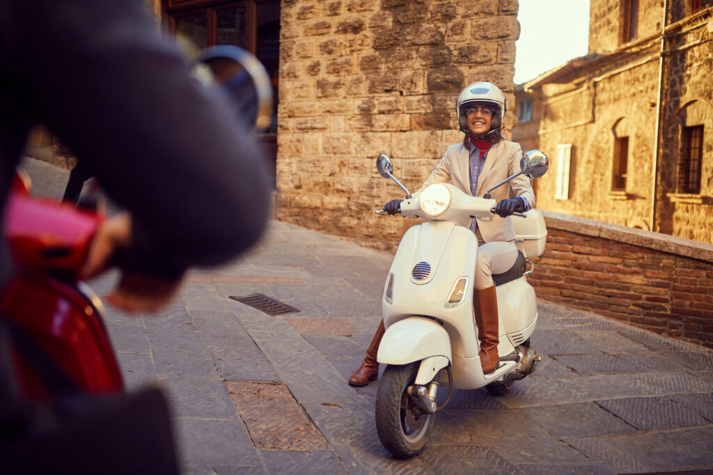 découvrez les meilleures offres d'assurance moto 50cc pas cher pour protéger votre véhicule à deux roues. comparez les prix et les garanties adaptées à votre budget, et roulez en toute sérénité avec une couverture complète.