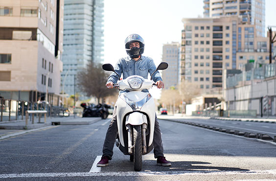 découvrez le meilleur comparateur d'assurance scooter pour trouver la couverture idéale à un prix compétitif. comparez les offres de plusieurs assureurs en quelques clics et bénéficiez d'une protection adaptée à vos besoins et à votre budget.