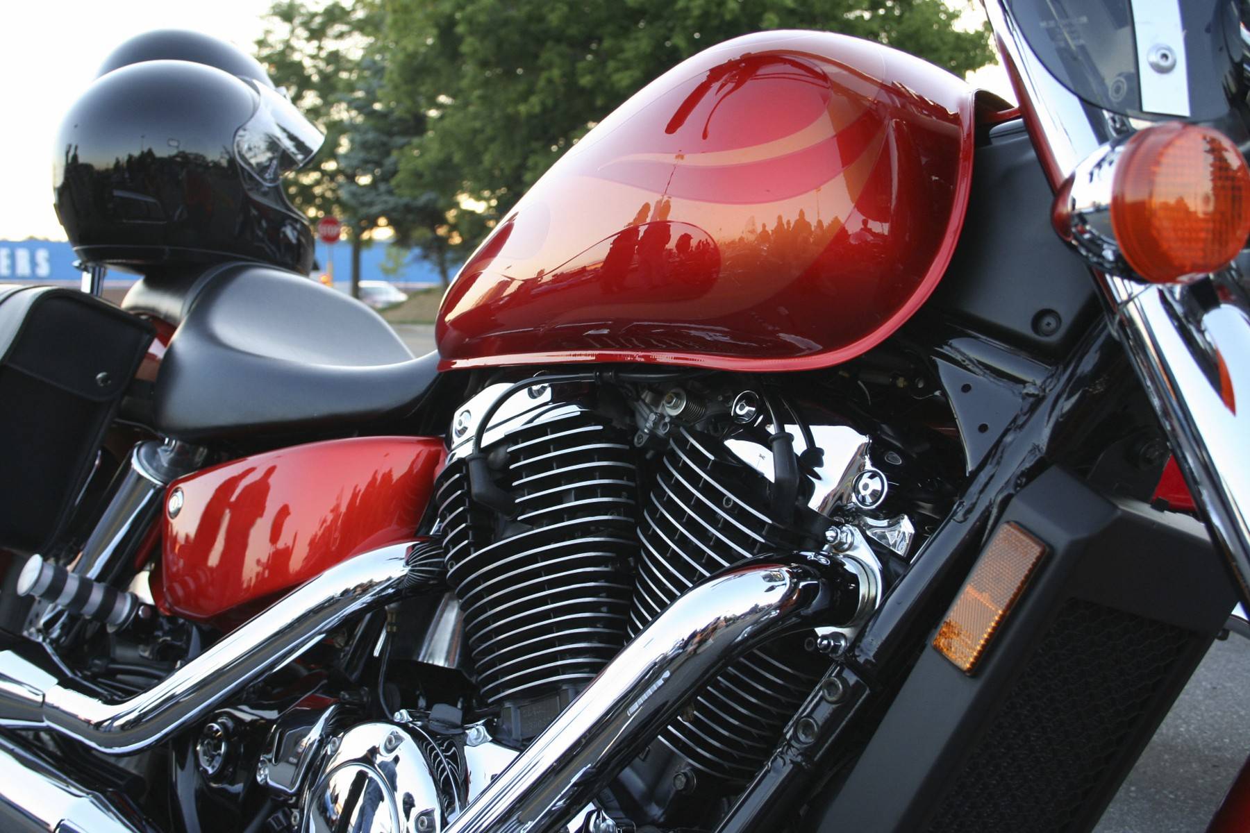 comparer les meilleures offres d'assurance moto pour trouver la protection idéale à un prix compétitif. analysez les garanties, les tarifs et les avis pour faire le choix qui vous convient.