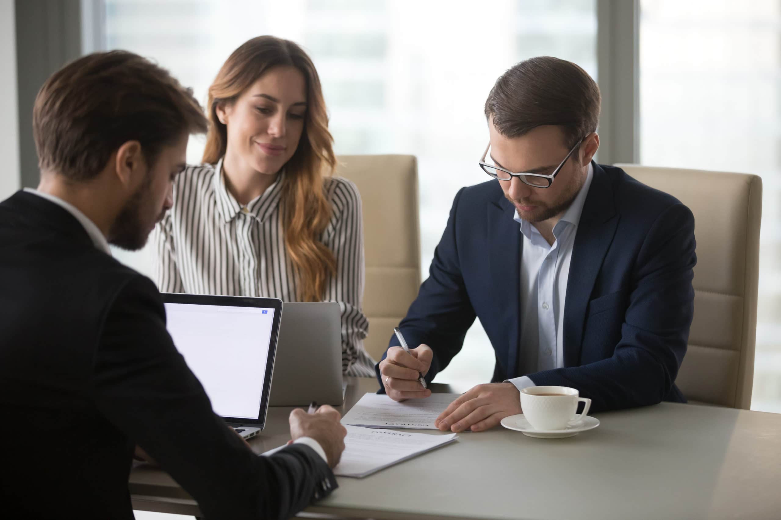 découvrez le service client d'april moto, qui vous accompagne dans toutes vos démarches et répond à vos questions avec professionnalisme. profitez d'un support réactif et d'un service de qualité pour assurer votre satisfaction.
