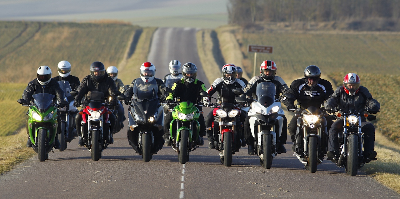 obtenez votre devis pour une mutuelle dédiée aux motards et profitez d'une couverture sur mesure pour les conducteurs de motos. assurez-vous une protection optimale tout en bénéficiant des meilleures offres du marché.