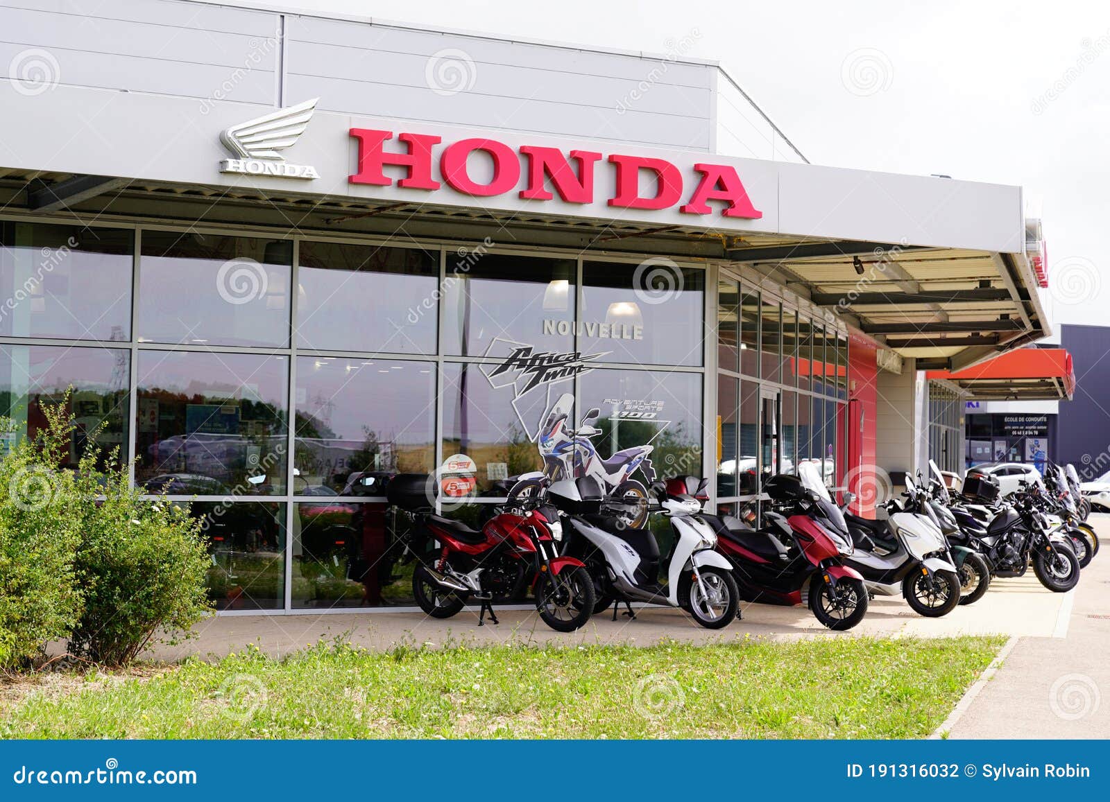 découvrez l'adresse de votre agence honda pour bénéficier de services automobiles de qualité et d'un accueil personnalisé. visitez-nous pour trouver le modèle honda qui correspond à vos besoins.