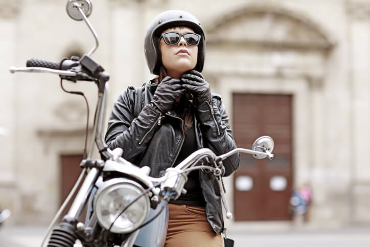 découvrez l'assurance moto amv, une solution adaptée à vos besoins de protection pour tous les types de motos. profitez d'une couverture complète, d'un service client réactif et de tarifs compétitifs pour rouler en toute sérénité.