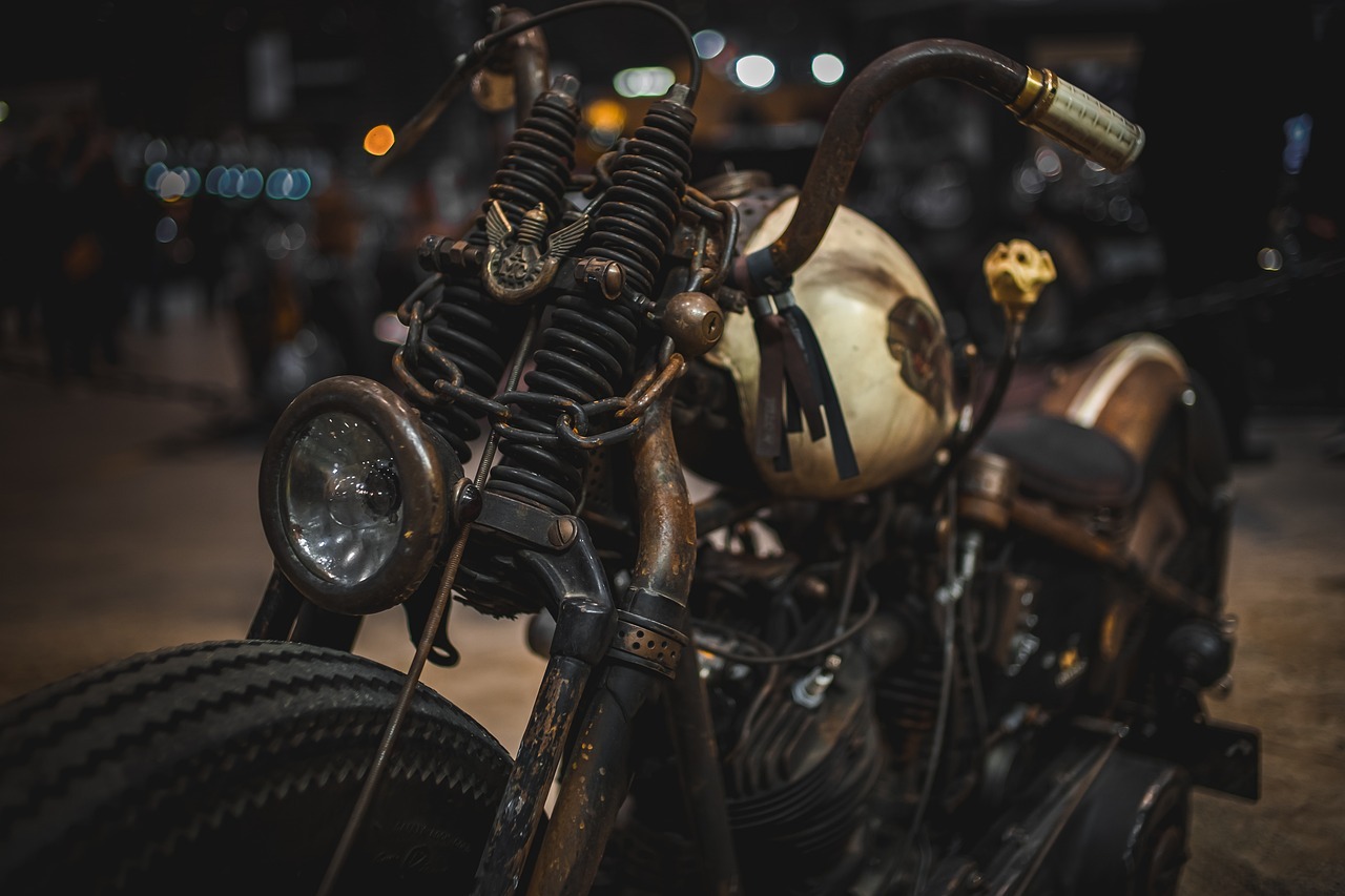 découvrez l'assurance moto collection de la maaf, une solution adaptée pour protéger votre précieuse monture. profitez d'une couverture sur mesure, d'une assistance 24/7 et d'avantages exclusifs pour les passionnés de motos anciennes. protégez votre histoire avec la maaf.
