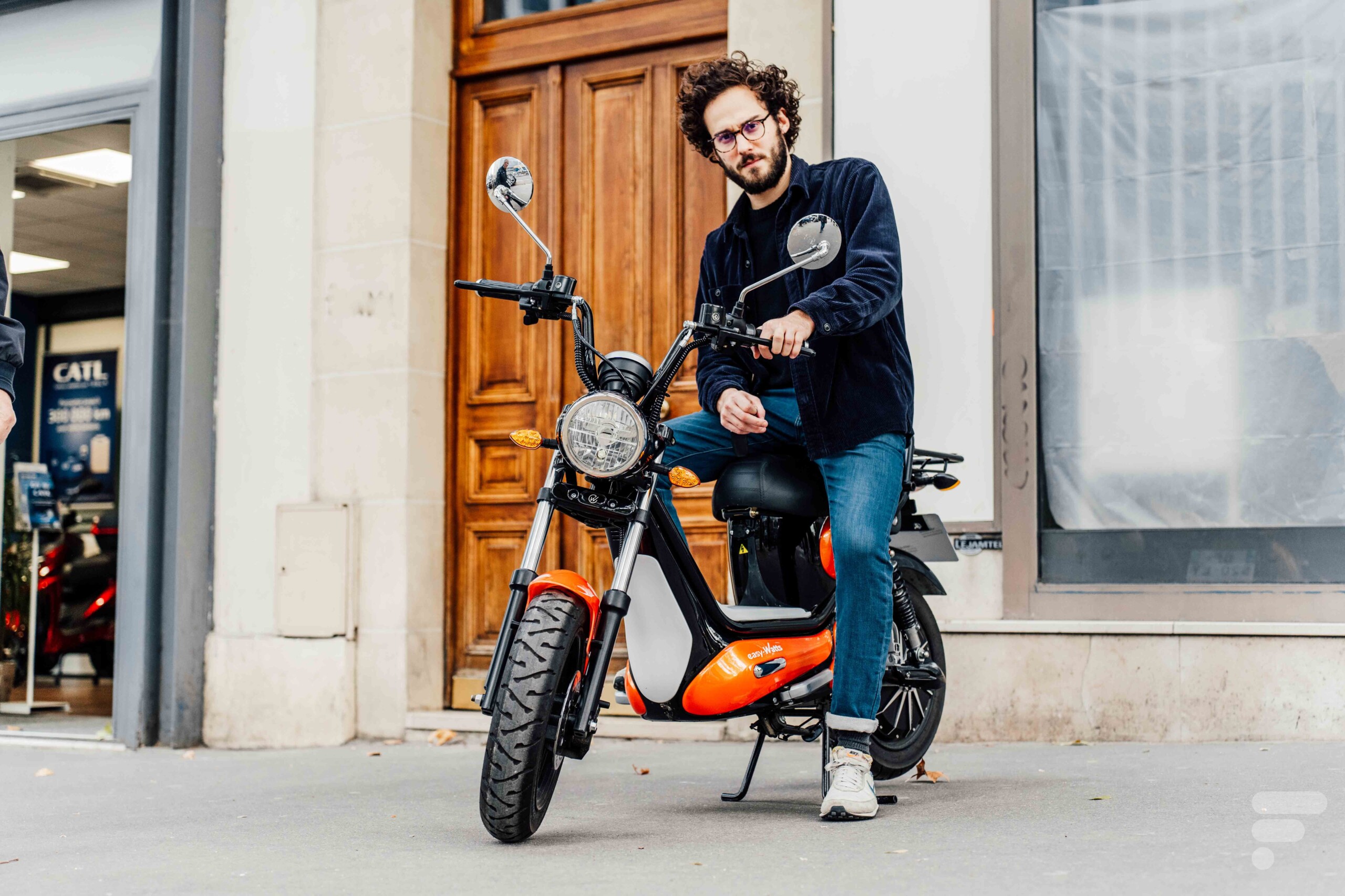 découvrez notre guide complet sur l'assurance scooter easy-watts pour prendre les meilleures décisions. informez-vous sur les garanties, les tarifs adaptés et les conseils pour protéger votre deux-roues tout en roulant sereinement.