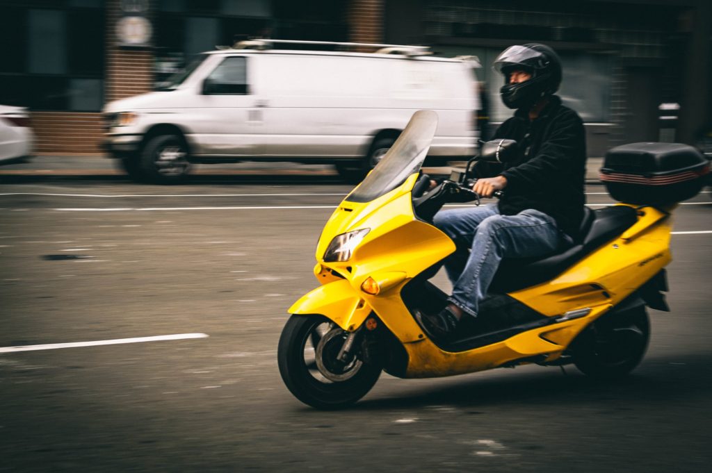 découvrez l'assurance scooter 125 matmut, une solution complète pour protéger votre véhicule avec des garanties adaptées à vos besoins. profitez de tarifs compétitifs et d'un service client à votre écoute pour rouler en toute sérénité.