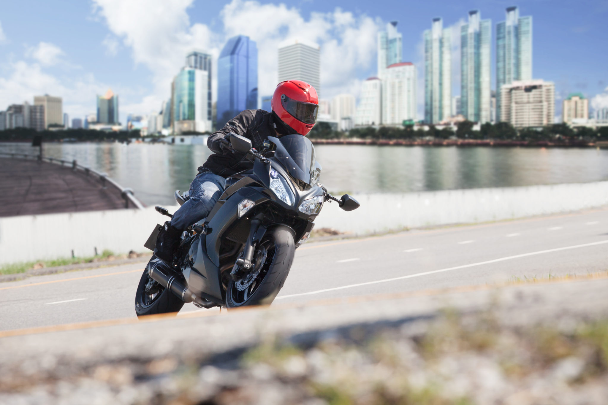 découvrez nos offres d'assurances pour motos 125cc, adaptées à vos besoins et à votre budget. protégez votre véhicule avec des garanties complètes, une assistance en cas de panne et des tarifs compétitifs. roulez serein sur votre deux-roues avec notre expertise en assurance moto.