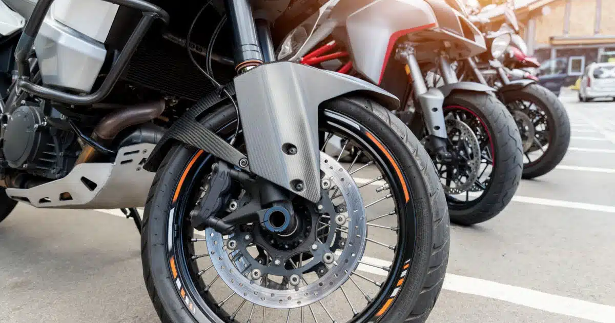 découvrez les meilleures options d'assurances pour les motos de 125 cm³. protégez votre véhicule avec des garanties adaptées à vos besoins et profitez de conseils pour choisir le contrat idéal. obtenez un devis rapide et comparez les offres sur le marché.