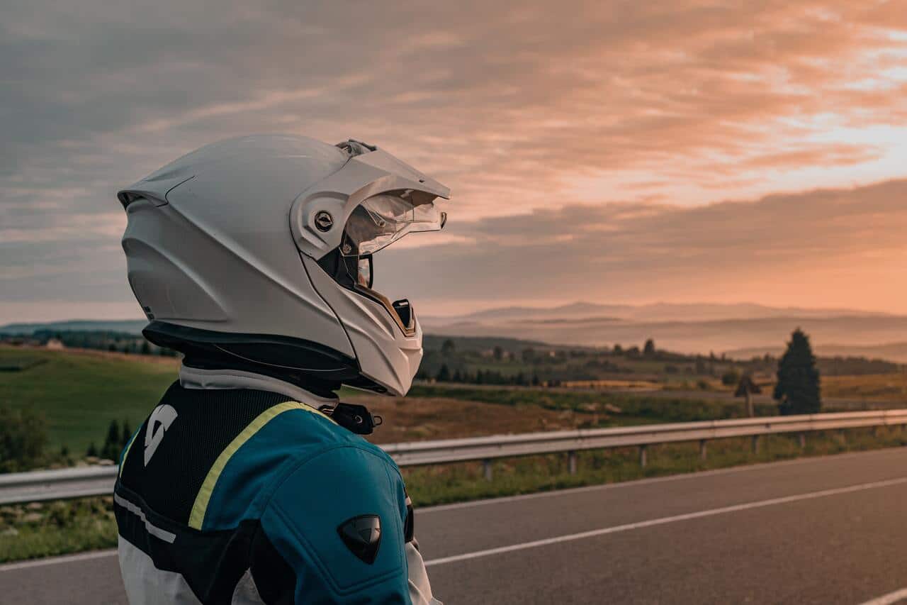 découvrez les nombreux avantages de l'assurance moto, une protection essentielle pour les motards. protégez-vous contre les accidents, les vols et les dommages, tout en bénéficiant d'une assistance routière adaptée. informez-vous sur les garanties, les réductions et les options sur mesure pour rouler l'esprit tranquille.