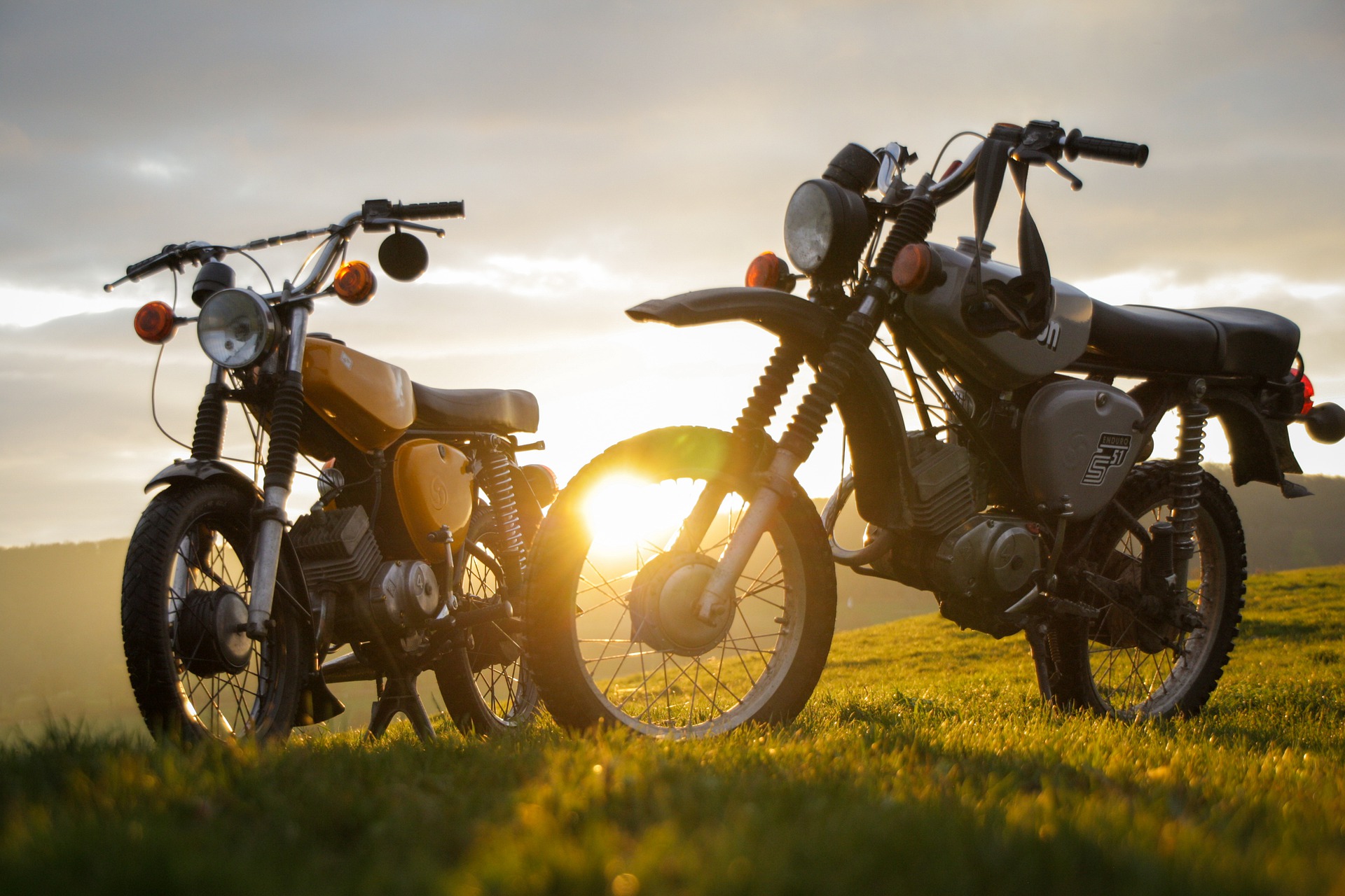 découvrez notre guide complet sur l'assurance moto 125 : conseils, comparatifs et astuces pour choisir la meilleure couverture pour votre deux-roues. protégez-vous et votre véhicule en toute sérénité.