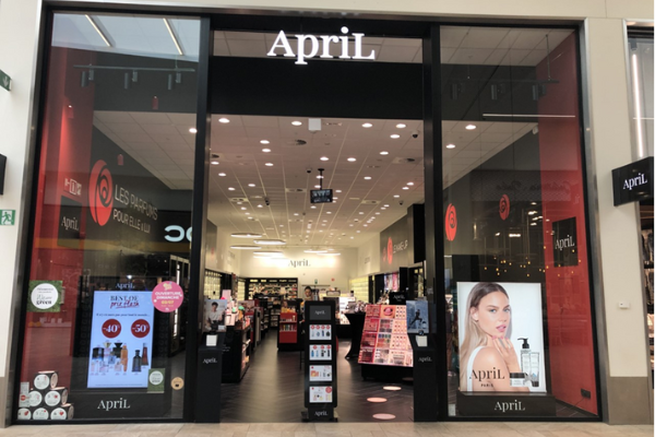 découvrez le service client d'april, dédié à vous accompagner dans toutes vos démarches. bénéficiez d'une assistance personnalisée et rapide pour répondre à vos questions sur nos offres et services. votre satisfaction est notre priorité.