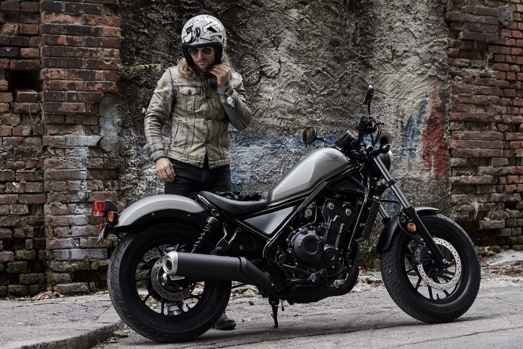 découvrez comment choisir le meilleur courtier pour votre assurance moto. comparez les offres, évaluez les services et bénéficiez des conseils d'experts pour protéger votre véhicule au meilleur prix.