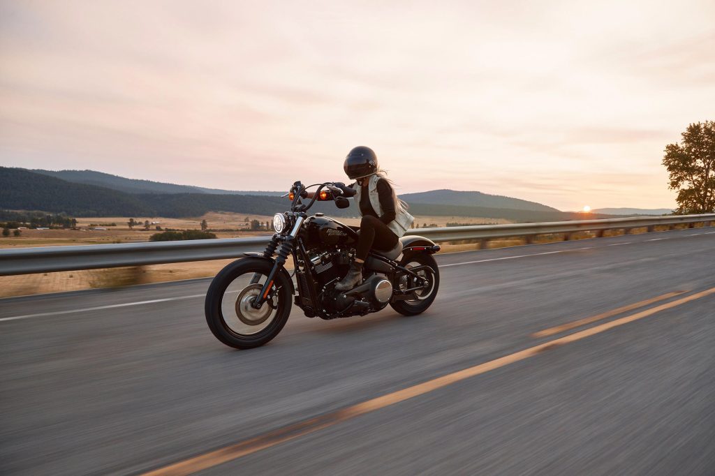 contactez le service client de la mutuelle des motards par mail pour toute question ou besoin d'assistance. profitez d'une réponse rapide et personnalisée pour toutes vos préoccupations.