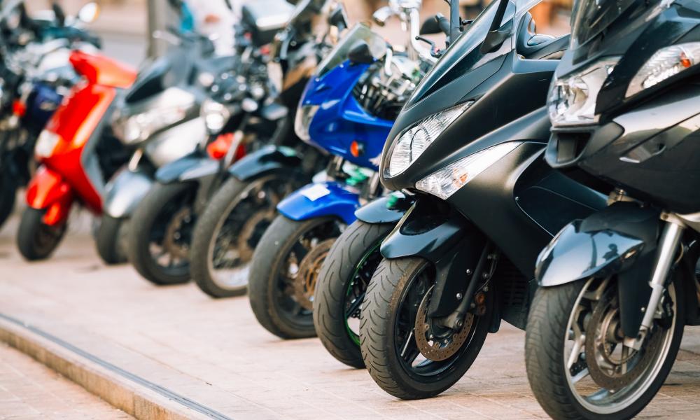découvrez comment choisir le meilleur courtier pour votre assurance moto. comparez les offres, les garanties et les avantages pour protéger votre deux-roues tout en bénéficiant des tarifs les plus compétitifs.