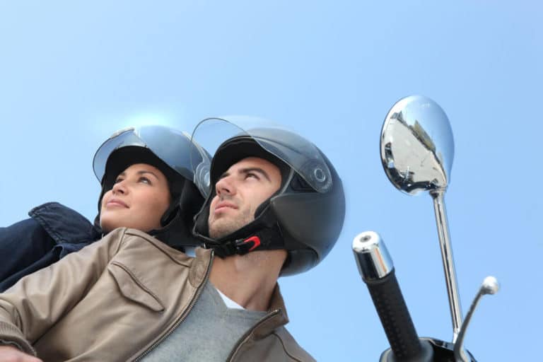 découvrez notre comparateur d'assurance moto pour trouver la meilleure couverture adaptée à vos besoins et votre budget. comparez les offres des assureurs en quelques clics et bénéficiez d'une tranquillité d'esprit sur la route.