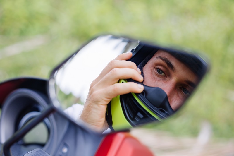 découvrez comment résilier votre assurance moto après un accident. suivez nos conseils pratiques pour faciliter le processus et éviter les mauvaises surprises tout en protégeant vos droits.