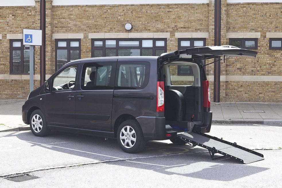 découvrez nos offres d'assurance auto spécialement conçues pour les personnes en situation de handicap. bénéficiez d'une protection adaptée, d'assistance personnalisée et de tarifs compétitifs pour rouler en toute sécurité.