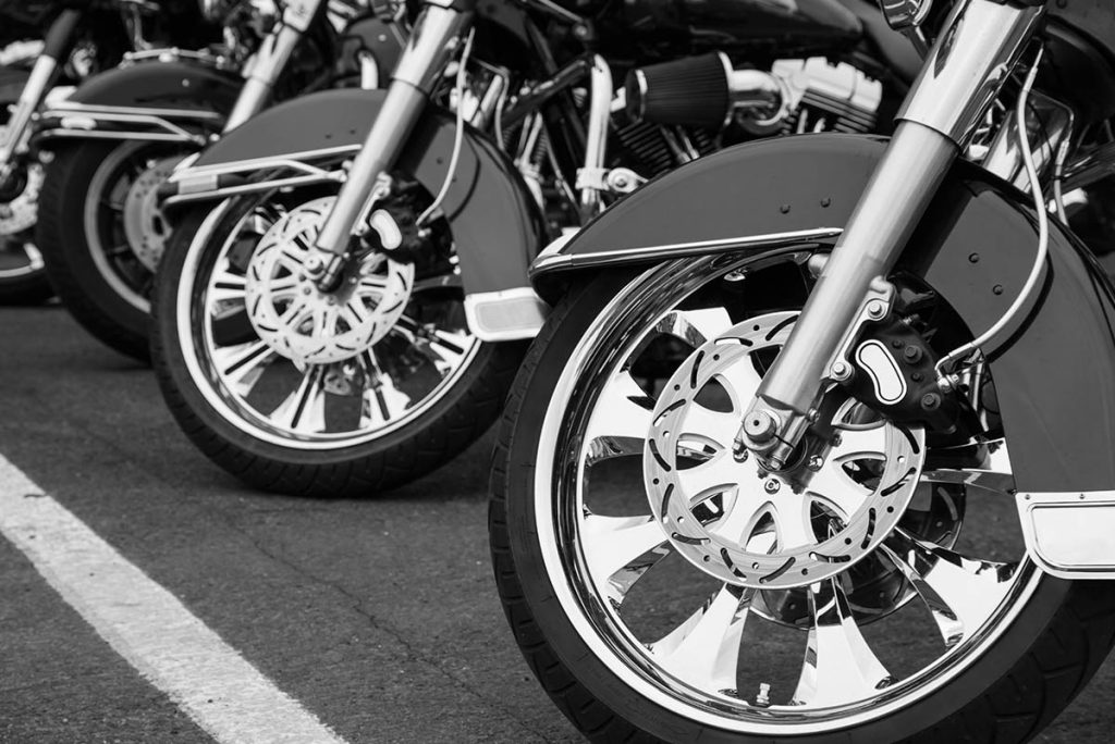 découvrez la mutuelle motards à mayotte, conçue spécialement pour protéger les passionnés de deux-roues. profitez d'une couverture adaptée à vos besoins, incluant des garanties sur mesure pour la santé, les accidents et la responsabilité civile, tout en bénéficiant d'un service client réactif et à l'écoute.